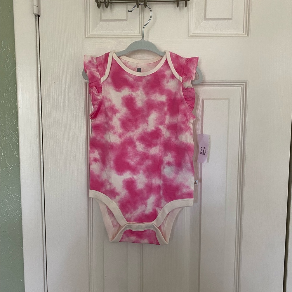 NWT Baby Gap Onsie